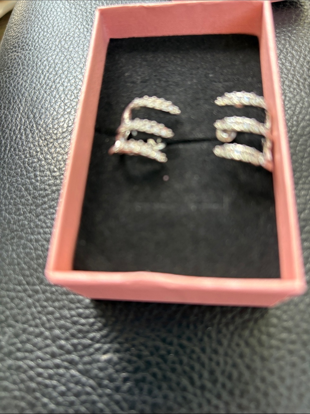 925 Silver Rhinestone CZ Three-Claw Geometric Pierced Earrings Brand New - Picture 4 of 6